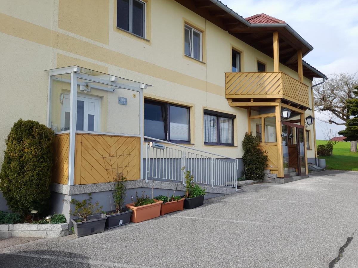 Finihaus Bad Zell Exterior foto